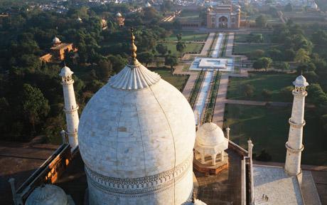 Nicholas Chorier, a kite photography expert, is casting new light on famous buildings, such as the Taj Mahal and Udaipur City Palace, the Daily Telegraph reported. The 47-year-old French photographer makes his own kites using siliconized nylon and carbon sticks, and ties his image equipment in a small cradle dangling from the kite.