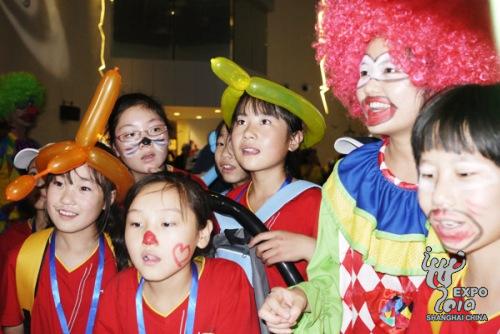 Inner Mongolian children visit Slovakia Pavilion