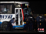 At least 9 tourists from Hong Kong were confirmed dead and another two seriously injured in a bus hijack in Philippine capital Manila August 23. The bus carries 21 tourists and one tour guide. [Chinanews.com]