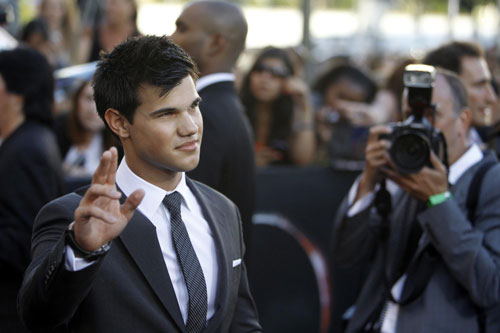 Taylor Lautner sues over RV planned for movie sets