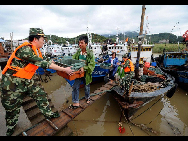 People evacuated in Fuzhou, Fujian province, Aug 31, 2010. [China Daily]