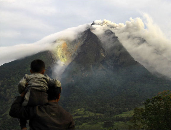 A volcano erupted on the island of Sumatra in Indonesia earlier Sunday for the first time in four centuries.