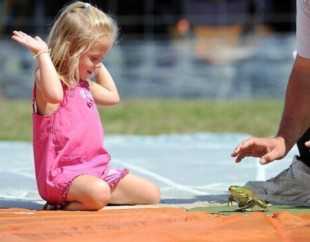 The traditional Frog Jump festival was held on August 15, 2010, in Valley City, Ohio. Since 1962, the city has held an annual contest patterned after Mark Twain&apos;s story, &apos;The Celebrated Jumping Frog of Calaveras County.&apos; [Xinhua]