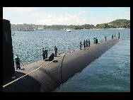 The Virginia-class attack submarine USS Hawaii (SSN 776) transits Tokyo Bay on the way to Fleet Activities Yokosuka, marking the first time in the history of the U.S. 7th Fleet that a Virginia-class submarine visited the region. This is Hawaii's first scheduled deployment to the western Pacific Ocean. [Xinhua]