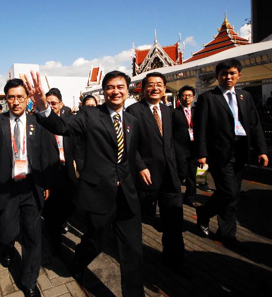 Thailand's PM visits World Expo Park in Shanghai