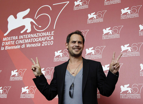 Actor Moritz Bleibtreu poses during the photo call of the out-of-competition film 'Vallanzasca' by director Michele Placido at the 67th Venice Film Festival September 6, 2010.