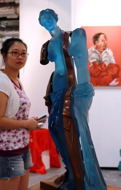 Sculptures are part of an art exhibit in Shanghai, Sept 8, 2010.[Xinhua]