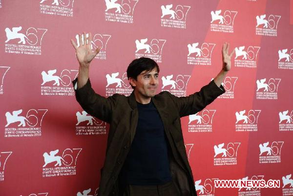 Italian actor Luigi Lo Cascio poses during a photocall of 'Noi credevamo' at the 67th Venice Film Festival at Venice Lido, Italy, on Sept. 7, 2010.