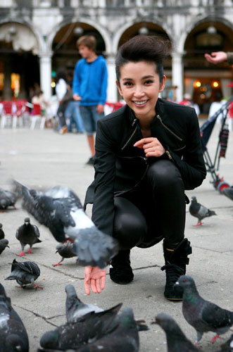 Chinese actress Li Bingbing enjoys her time in Venice, Italy. She is there to promote the film 'Detective Dee and the Mystery of the Phantom Flame', which is in competition at the 67th Venice Film Festival.