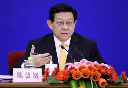 'China will maintain economic and exchange rate stability,' Chinese commerce minister Chen Deming said Wednesday at a forum in Xiamen.[Xinhua]