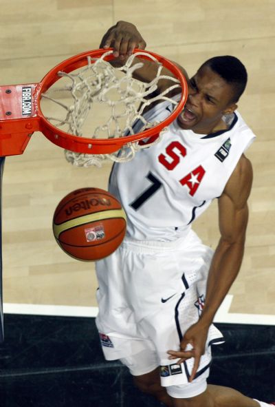 Westbrook from the US dunks against Russia during their FIBA Basketball World Championship game in Istanbul Russel Westbrook from the U.S. dunks against Russia during their FIBA Basketball World Championship game in Istanbul September 9, 2010. (Xinhua/Reuters)
