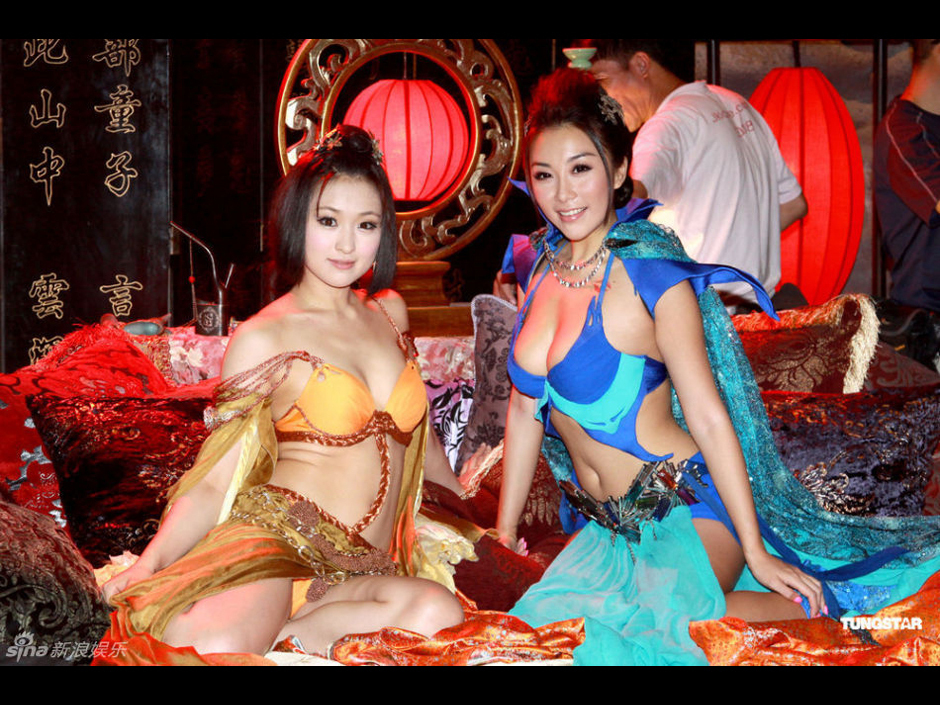 Sexy actresses of world's first 3-D porn film - China.org.cn