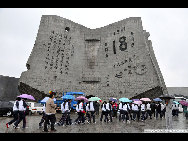 Students visit the 9.18 Historical Museum in Shenyang, capital of northeast China's Liaoning Province, Sept. 17, 2010.  