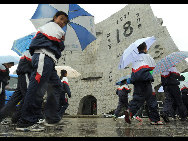 Students visit the 9.18 Historical Museum in Shenyang, capital of northeast China's Liaoning Province, Sept. 17, 2010. 