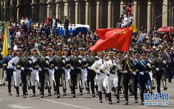 Guards of honor from China attended a military parade to celebrate Mexico's 200th birthday in the Mexico City, September 16, 2010.