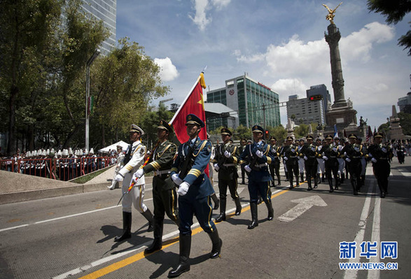 Guards of honor from China attended a military parade to celebrate Mexico's 200th birthday in the Mexico City, September 16, 2010.