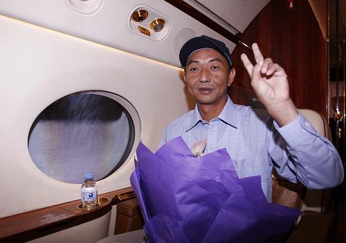 The Chinese trawler captain Zhan Qixiong arrives at Changle International Airport, in Fuzhou , capital of southerst China&apos;s Fujian province, Sept, 25, 2010. [Xinhua] 