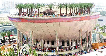 Saudi Arabia's Expo pavilion a crowd pleaser
