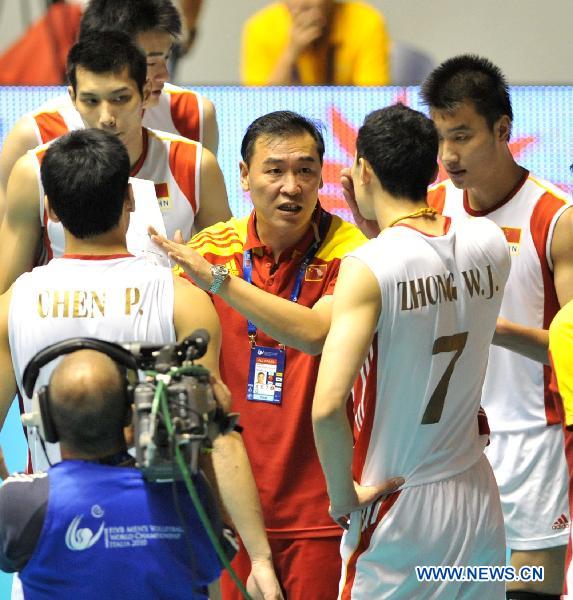 China got off to an ominous start of their World Championship campaign when they lost to Bulgaria 25-14, 25-19, 25-22 in their first group match here on Saturday. (Xinhua Photo)