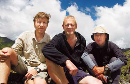 A team photograph of, from left to right, Simon Chapman, D J Clark and Liu Weidong. English explorer Simon Chapman led an expedition this summer that traversed the Gaoligong National Nature Reserve in search of the Yunnan snow monkey. [D J Clark / China Daily]