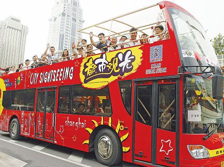 One of the new sightseeing buses on a trial run. The buses will be put into use from Friday. Photo: IC 