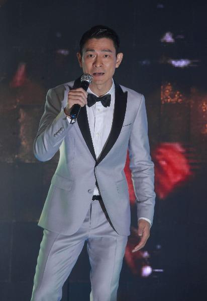 Singer Andy Lau Tak-wah attends a media conference to promote his upcoming &apos;Unforgettable&apos; concert in Hong Kong, south China, Oct. 4, 2010. The &apos;Unforgettable&apos; concert will be held in Hong Kong from Dec. 20, 2010 to Jan. 6, 2011. [Liu Yongdong/Xinhua]