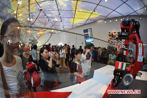 Record of Expo tourists hits new high in Golden Week