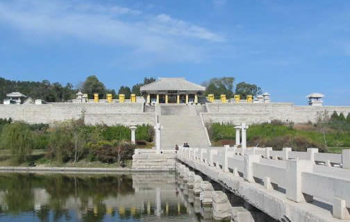 Mausoleum of the Yellow Emperor is located in Shaanxi Province.