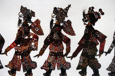 Photo taken on Oct. 12, 2010 shows the collections of shadow play puppets in He Zehua's museum in Shuidong Town, Xuancheng City of east China's Anhui Province. Photo: Xinhua 