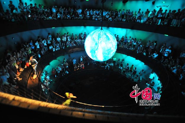 Revolving metal sphere: the highlight of Germany Pavilion