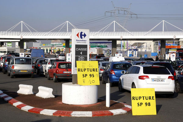 Over thousand fuel stations out of stock in France