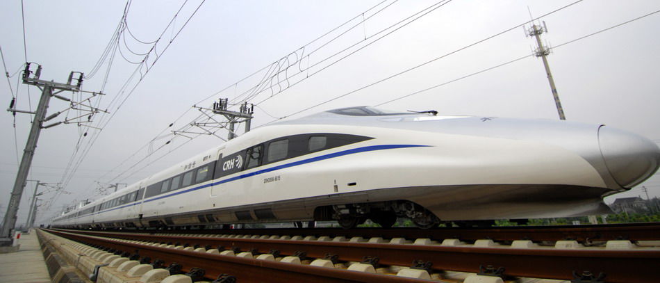 shanghai-hangzhou high-speed railway makes trial operation