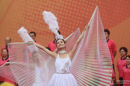 A dance at the launch ceremony of the Torch Relay in Shantou 