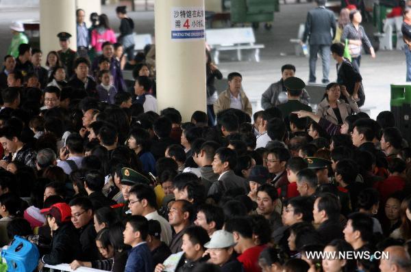 Number of visitors to Shanghai Expo exceeds 70 mln