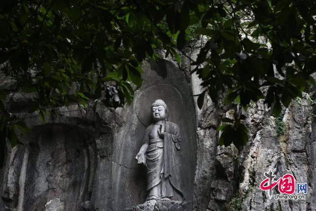 Lingyin Temple is a Buddhist temple of the Chan sect located north-west of Hangzhou, Zhejiang province. The temple&apos;s name is commonly literally translated as Temple of the Soul&apos;s Retreat. It is one of the largest and wealthiest Buddhist temples in China, and contains numerous pagodas and Budddhist grottoes. This photo is taken on October 18, 2010. [Jinang Yiping/China.org.cn]