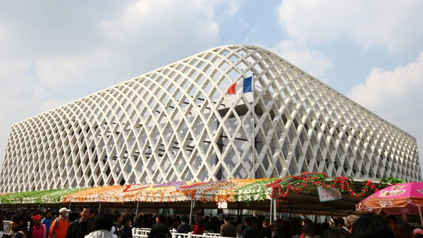 France Pavilion won the third prize of the best development of the Expo 2010 theme &apos;Better City, Better Life&apos; in the A category, Oct 30, 2010. [Xinhua]