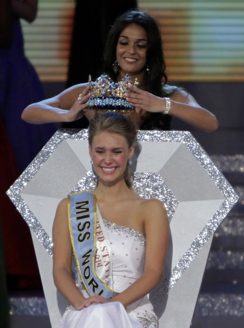 Miss USA Alexandria Mills crowned Miss World