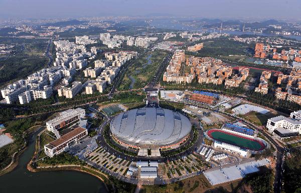 The photo taken on Oct. 29, 2010 shows the ariel view of the cycling venue of the 16th Asian Games at the University Town in Guangzhou, south China&apos;s Guangdong Province. [Xinhua]