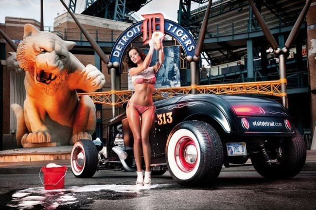 2011 Miss Tuning Calender images have been released featuring the very hot Miss Kristin Zippel. [sohu.com]