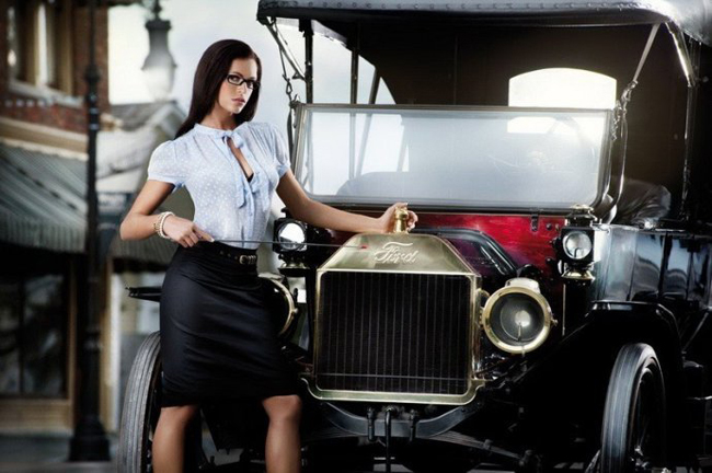 2011 Miss Tuning Calender images have been released featuring the very hot Miss Kristin Zippel. [sohu.com]