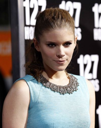 Mara poses at the premiere of '127 Hours' at the Samuel Goldwyn theatre in Beverly Hills Cast member Kate Mara poses at the premiere of '127 Hours' at the Samuel Goldwyn theatre in Beverly Hills, California November 3, 2010. The movie opens in the U.S. on November 5. (Xinhua/Reuters)