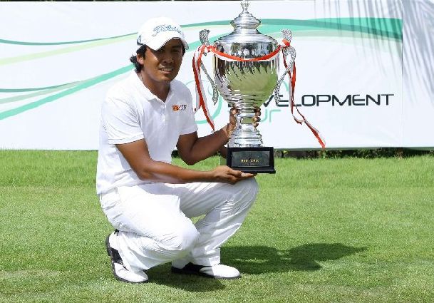 Juvic Pagunsan of the Philippines strolled to a commanding 11-stroke victory at the inaugural US$60,000 Bali Open after a final round of six-under-par 66 on Saturday.