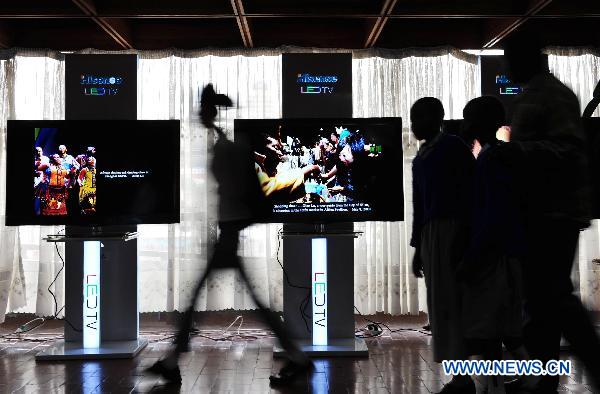 Xinhua-Shanghai World Expo Photo Exhibition held in Kenya