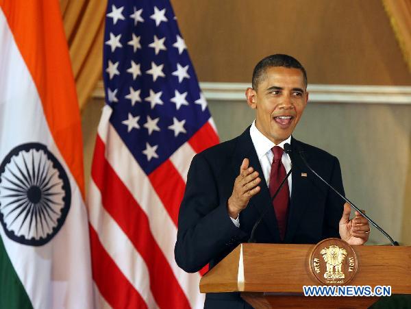 Visiting U.S. President Barack Obama attends a joint press conference with Indian Prime Minister Manmohan Singh (not seen in the picture) at Hyderabad House in New Delhi, India, Nov. 8, 2010. [Partha Sarkar/Xinhua]