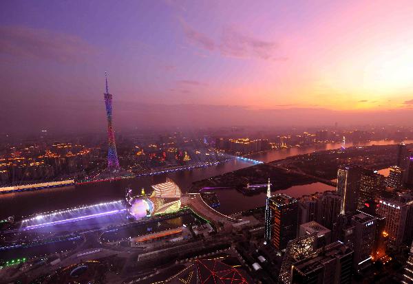 Picture taken on Nov. 10, 2010 shows the aerial view of Guangzhou, south China&apos;s Guangdong Province. The 16th Asian Games would run in Guangzhou from Nov. 12 to 27. [Xinhua]