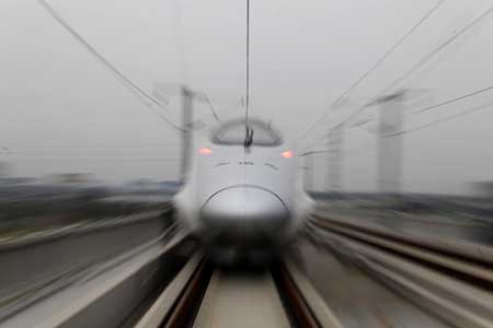 The Shanghai-Hangzhou high-speed rail, with a design speed of 350 kilomters per hour, is seen amid a trial operation October 20. 