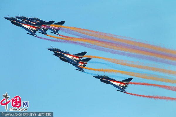 China&apos;s Bayi Aerobatic Team trains for the 8th China International Aviation and Aerospace Exhibition on Nov. 11, 2010. The exhibition is slated to open on Nov. 16 in Zhuhai, south China&apos;s Guangdong Province. [CFP]