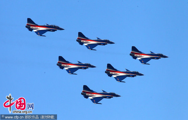 China&apos;s Bayi Aerobatic Team trains for the 8th China International Aviation and Aerospace Exhibition on Nov. 11, 2010. The exhibition is slated to open on Nov. 16 in Zhuhai, south China&apos;s Guangdong Province. [CFP]