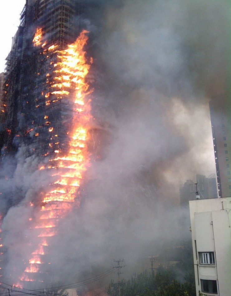 Death toll from the fire in a downtown Shanghai apartment block Monday had risen to 49, said a statement from the municipal publicity department. The 28-story building at the intersection of Jiaozhou Road and Yuyao Road in Jing&apos;an District was being renovated when it caught fire at about 2:15 p.m.. [Sina]