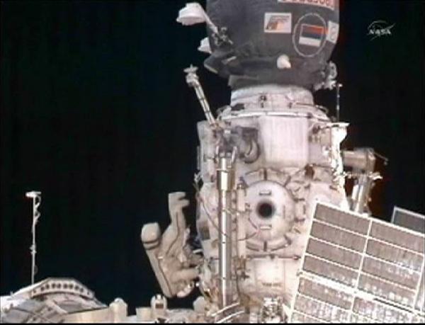 A Russian astronaut wearing Russia's advanced Orlan-MK spacesuits works outside the docking module at the International Space Station (ISS), on Nov. 15, 2010. Two Russian astronauts have started a space walk that would last for at least five hours and 55 minutes on Monday, said the mission control center outside Moscow. [Xinhua]